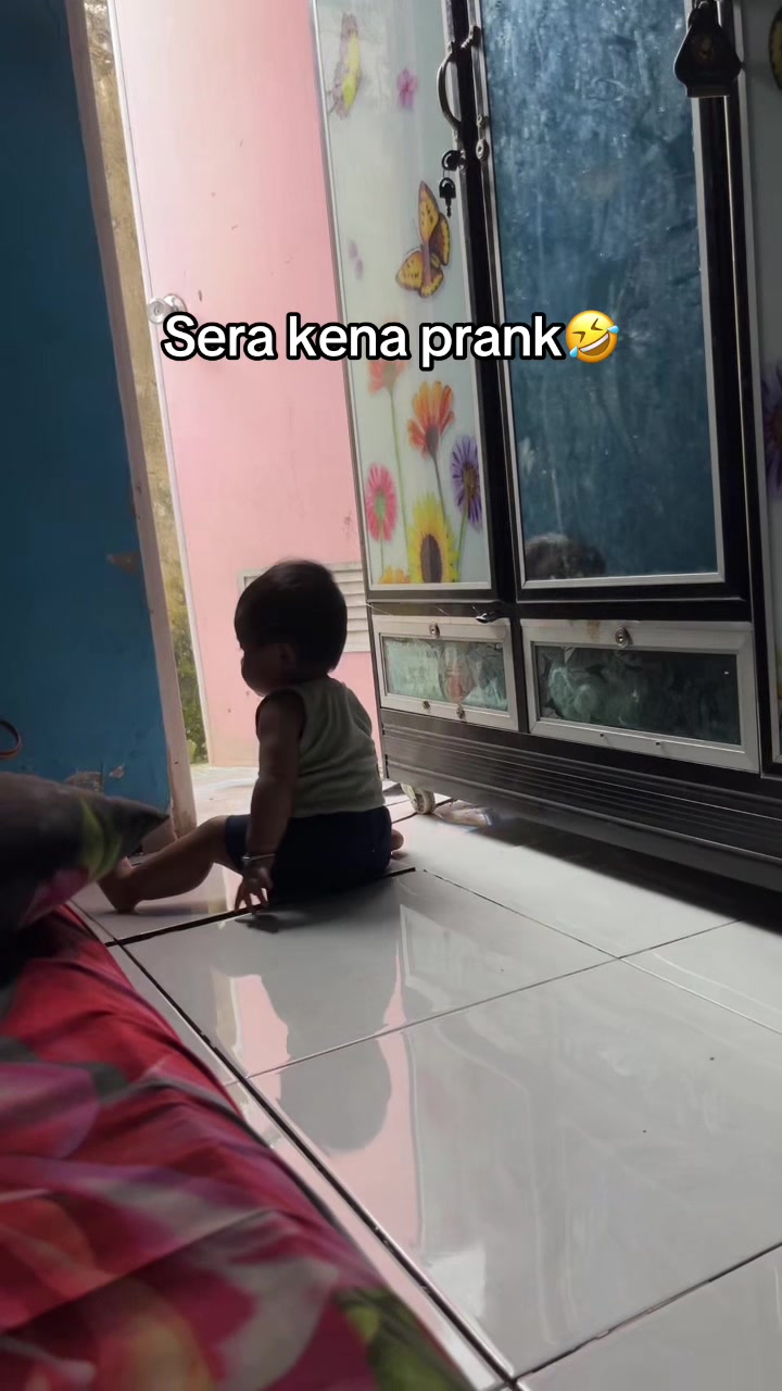 TikTok using Pizza Song