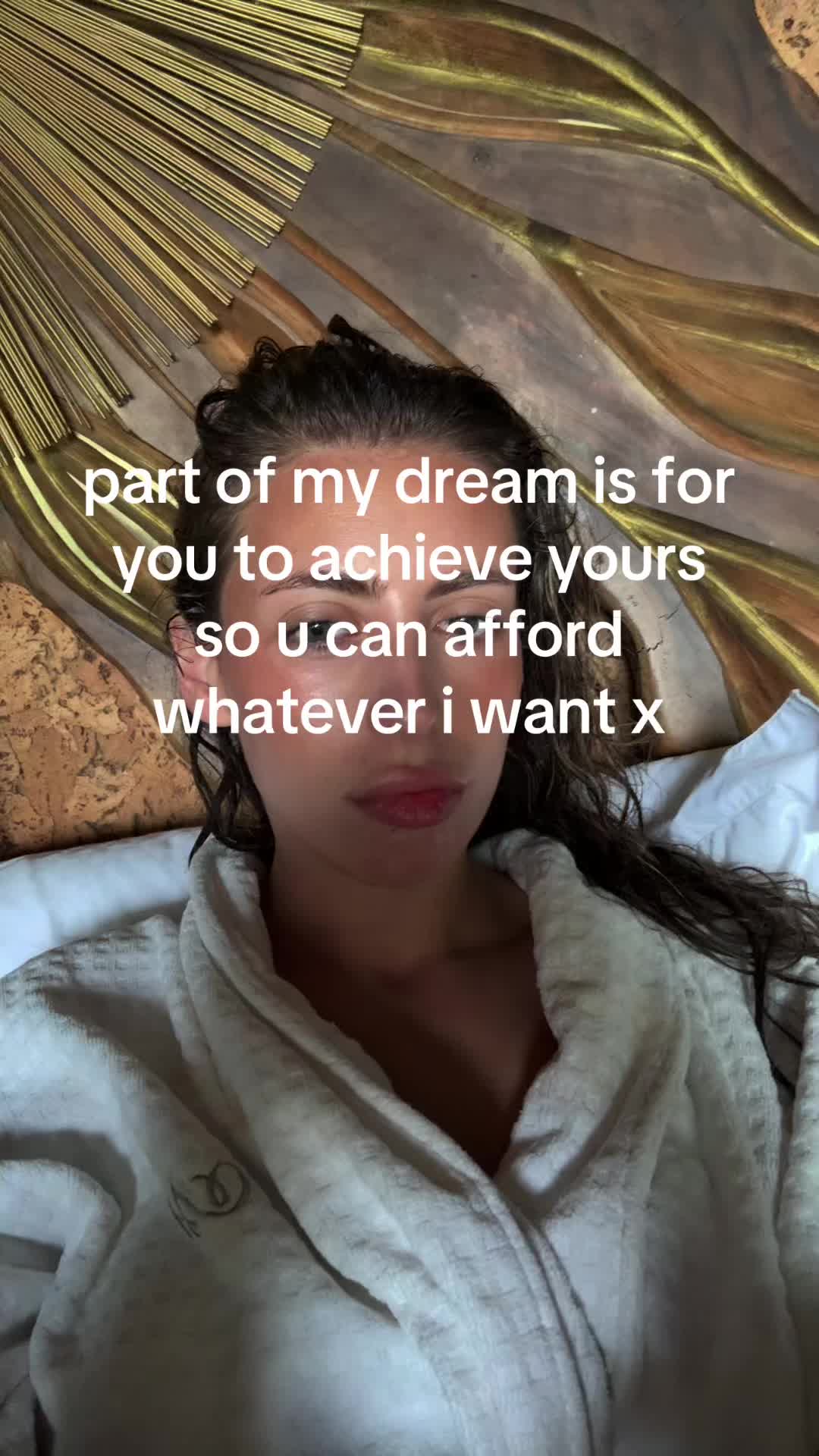 TikTok using Element