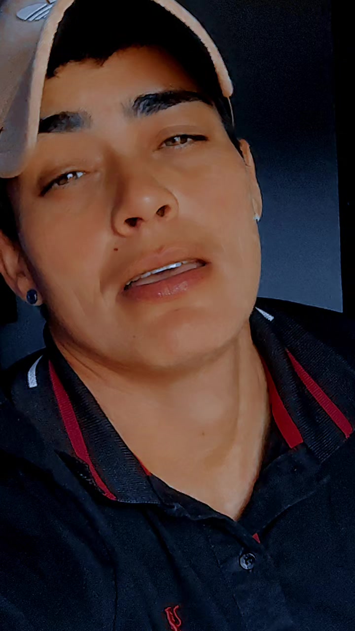 TikTok using Parada Louca