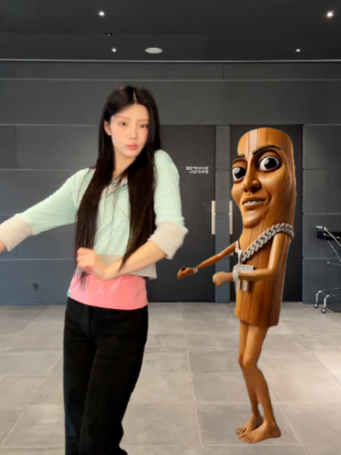 TikTok using Copines