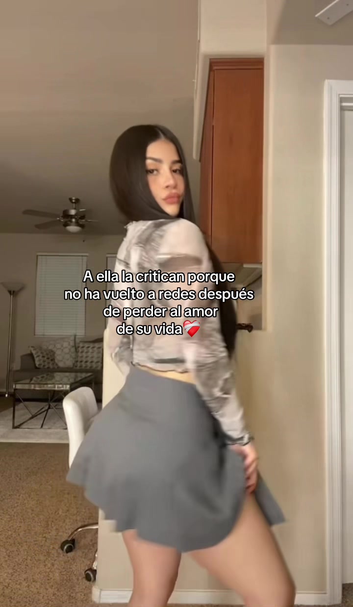 TikTok using Abrázame Muy Fuerte