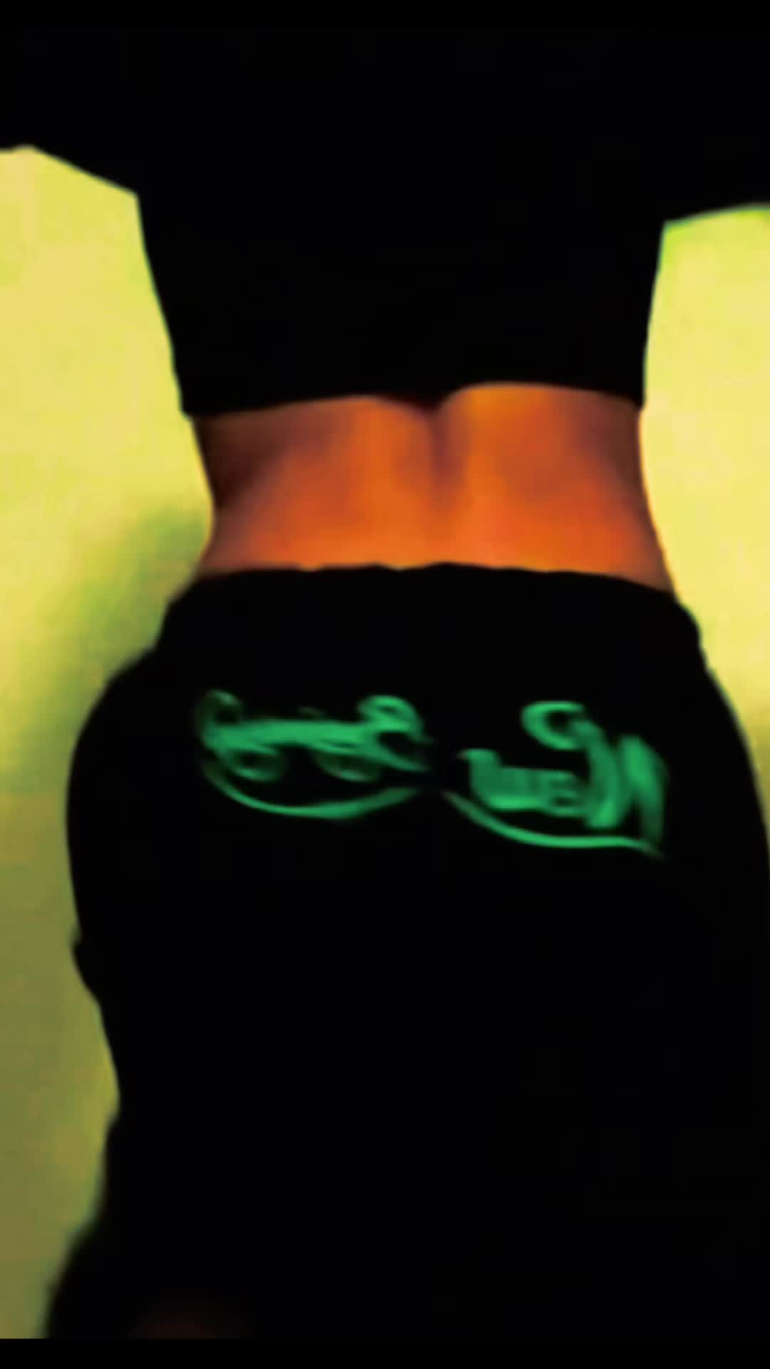 TikTok using Intro/Promiscuous