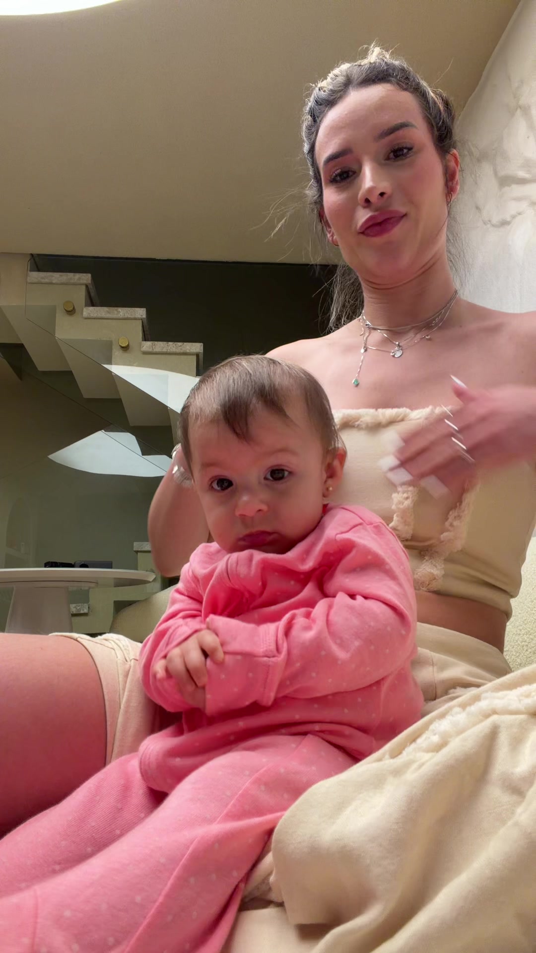 TikTok using Azul