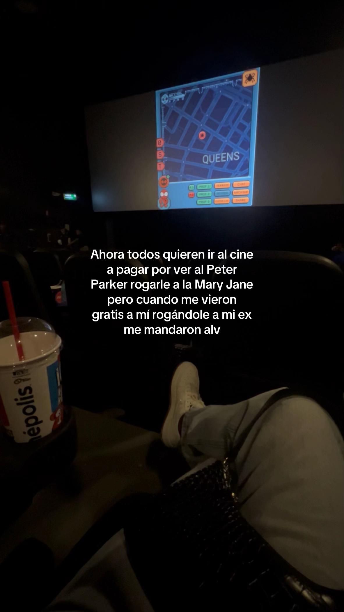 TikTok using Algo De Mí