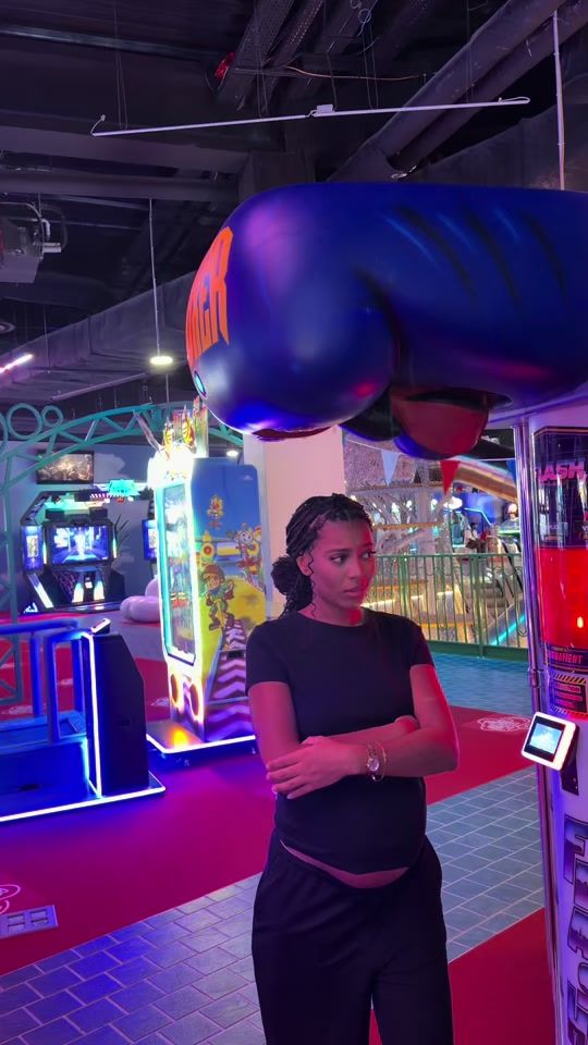 TikTok using SexyBack (feat. Timbaland)