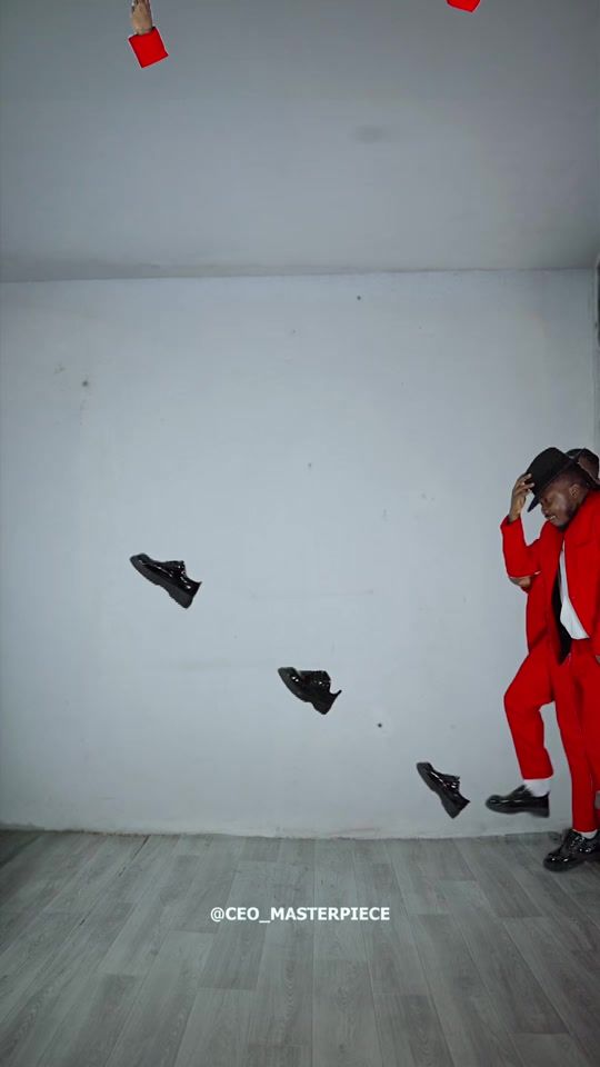 TikTok using Billie Jean
