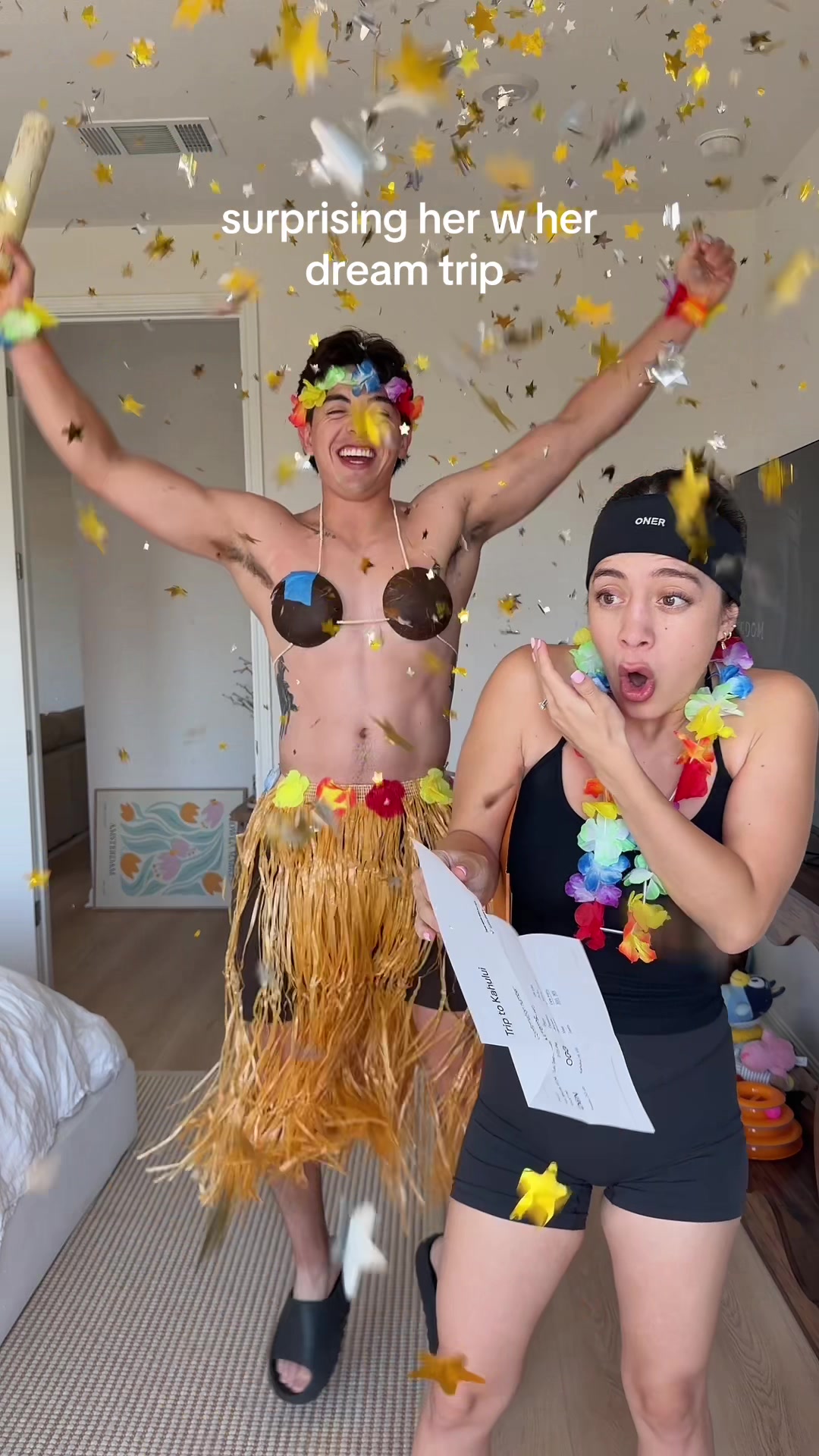 TikTok using Hawái