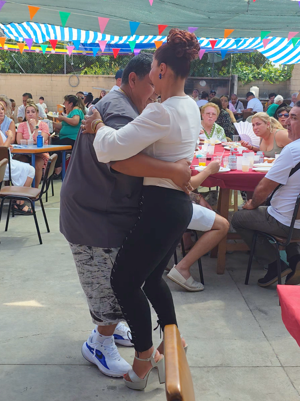 TikTok using Bailando Bachata