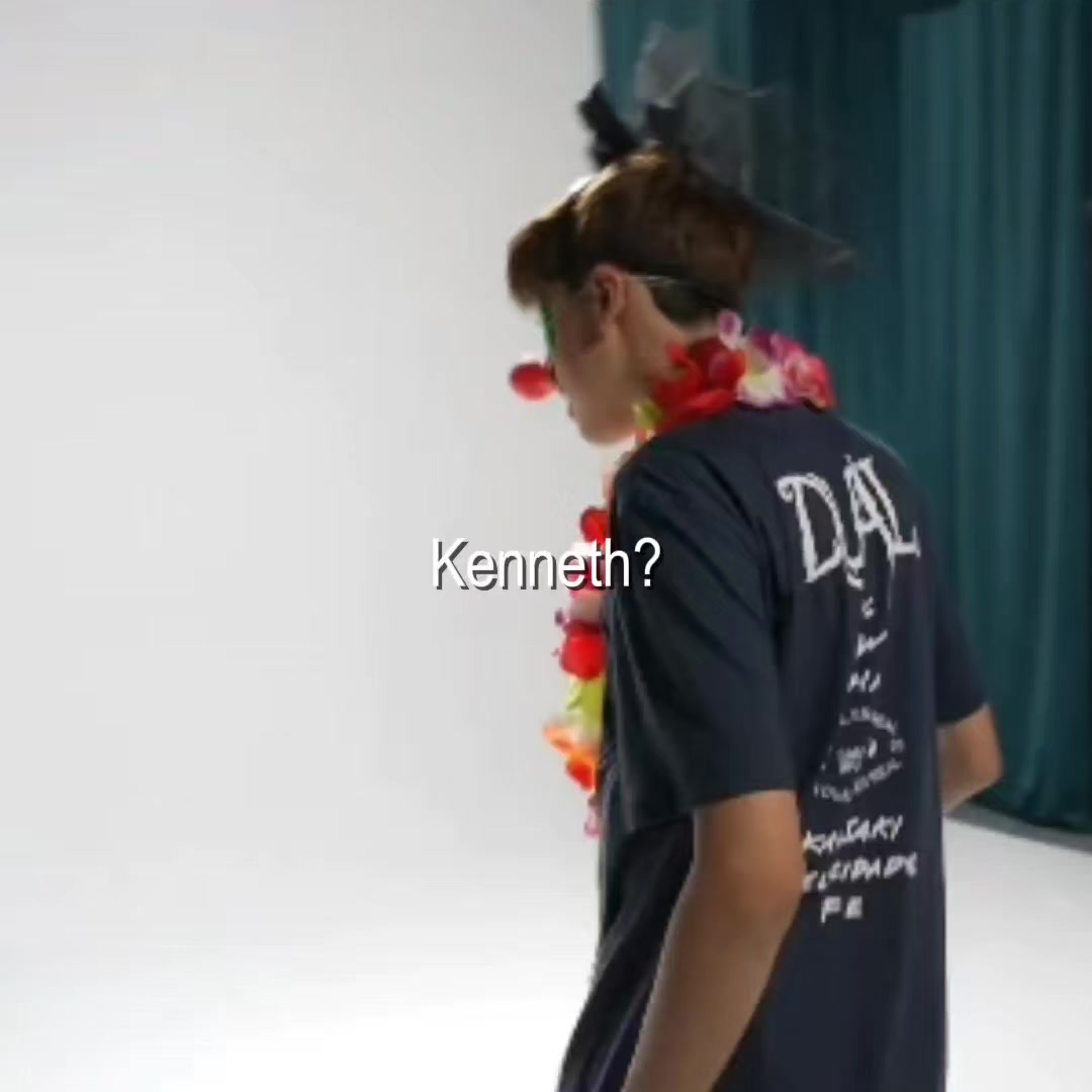 TikTok using Jeans