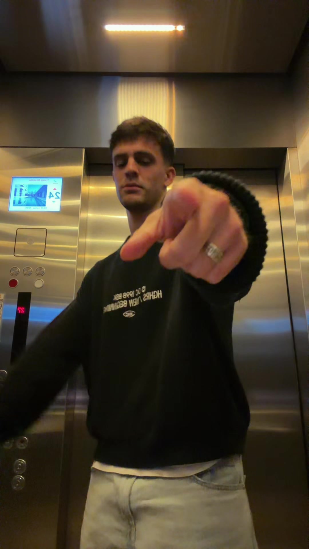 TikTok using Jangueo