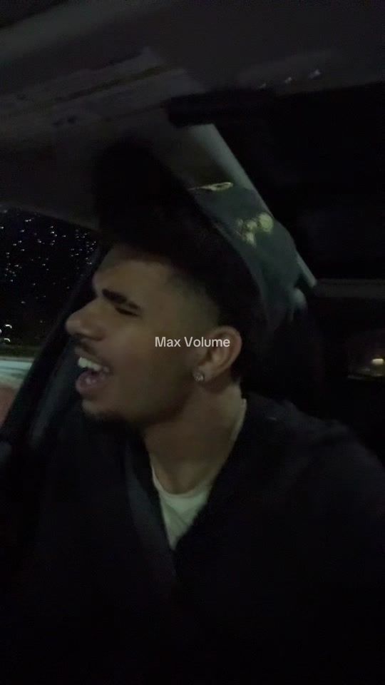 TikTok using Praying