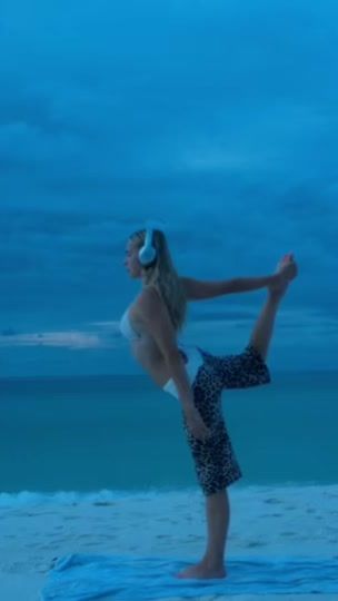 TikTok using White Flag