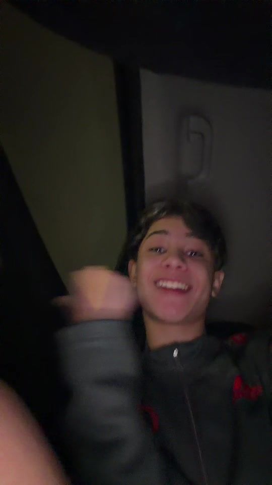 TikTok using Vai Ter Que Aguentar