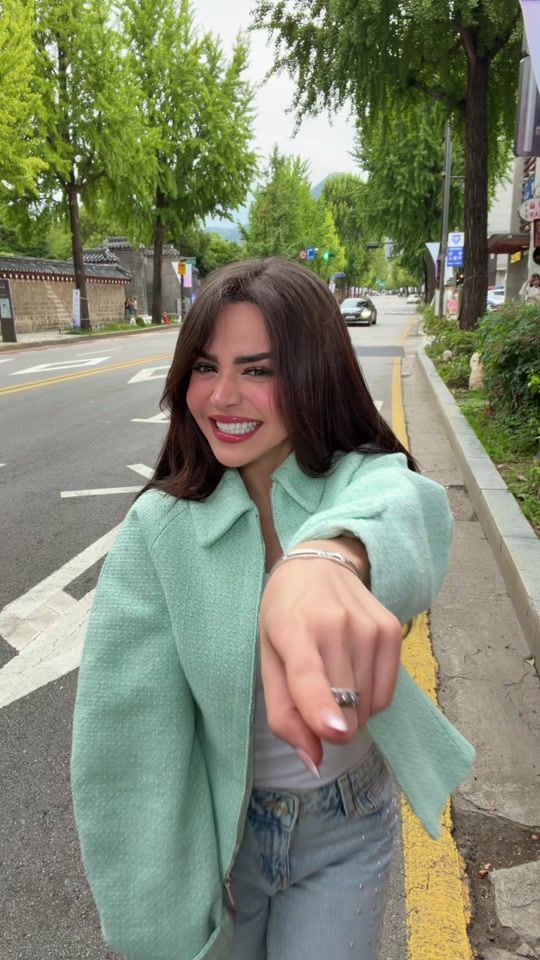 TikTok using Garee2a Awy - A COLORS SHOW