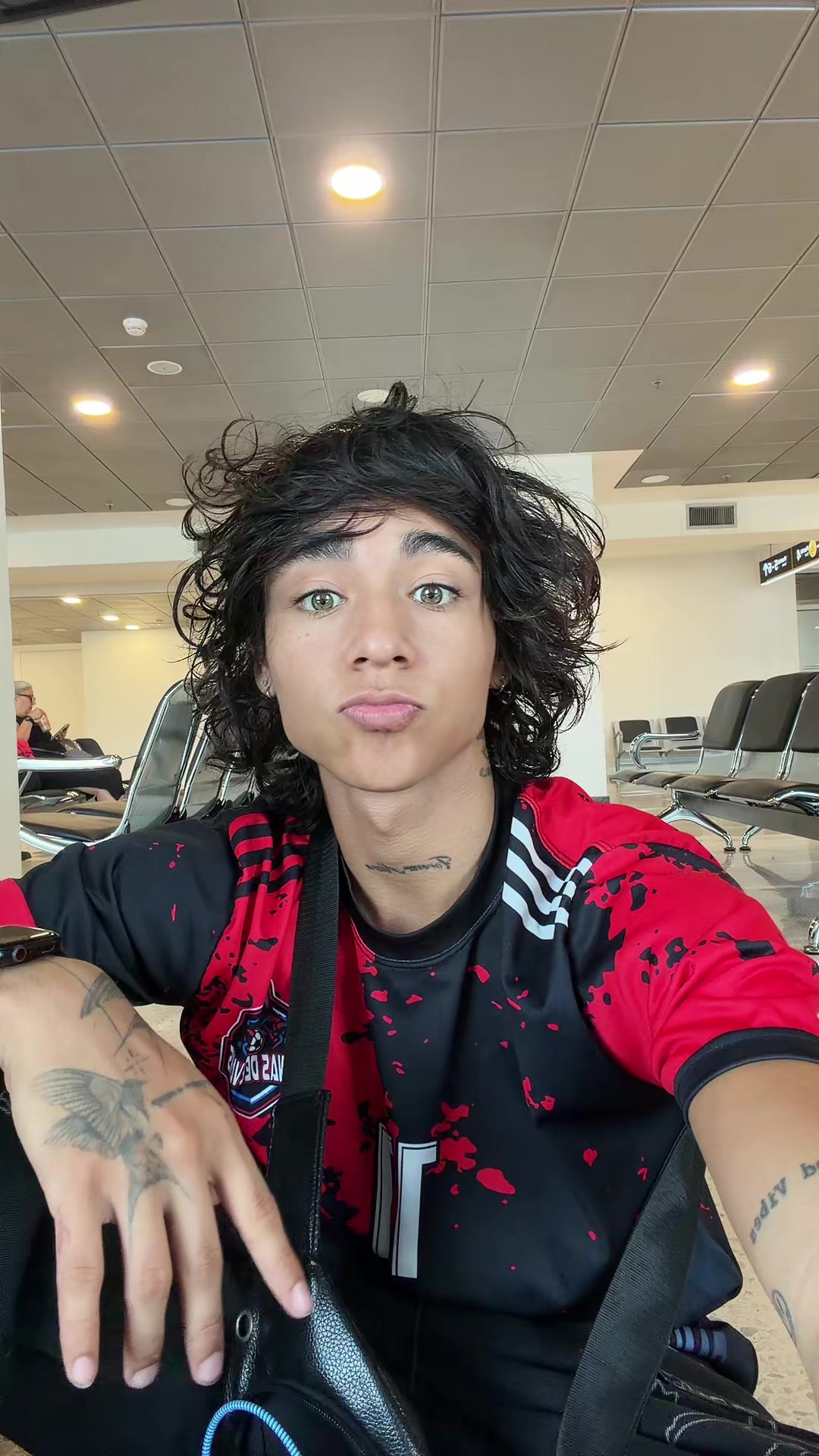 TikTok using Problemón