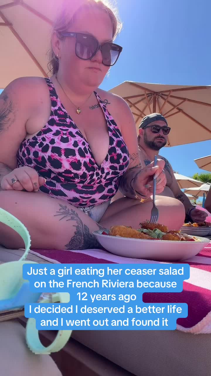 TikTok using Praying