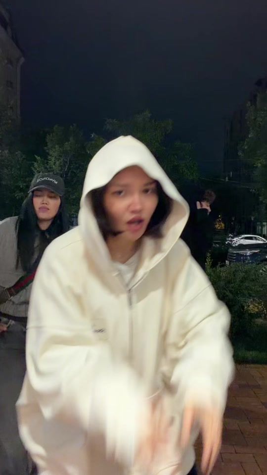 TikTok using Smack That