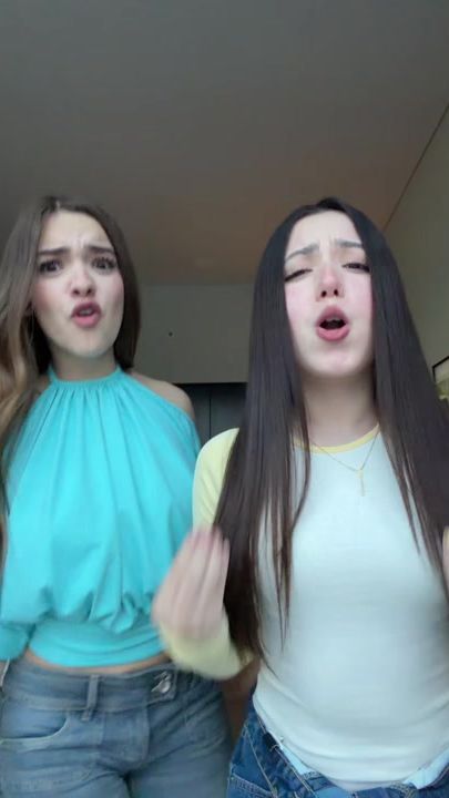 TikTok using Ayúdame