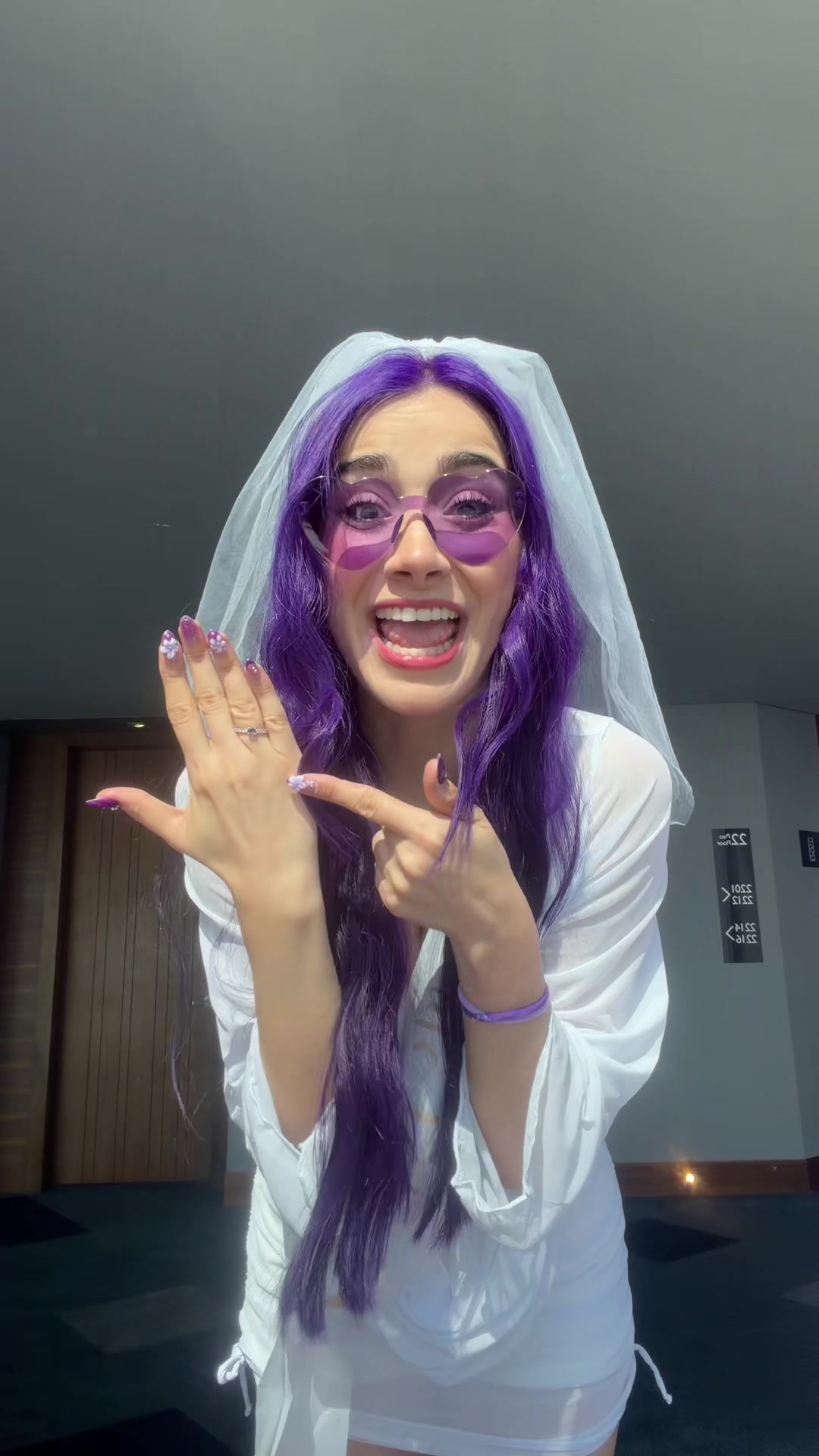 TikTok using NO